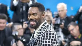 Colman Domingo w garniturze Valentino