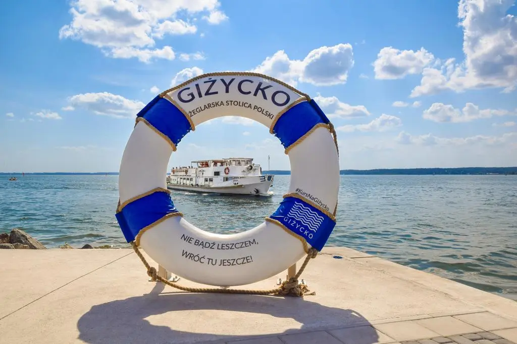Giżycko, wejście do kanału od strony plaży