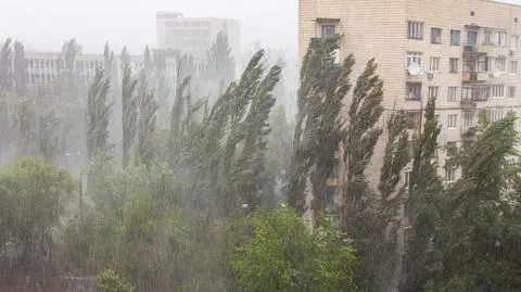 Nie tylko ulewy. Silny wiatr, duża różnica temperatury, możliwe burze