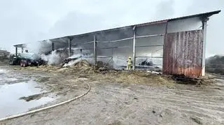 Pożar budynku z sianem w Facimiechu