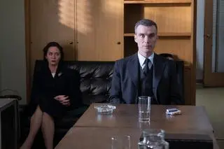 Cillian Murphy i Emily Blunt w "Oppenheimerze"