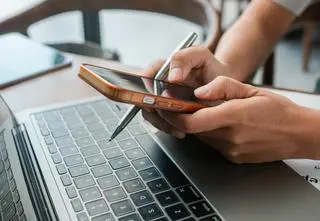 Nowa aplikacja do weryfikacji wieku. Bruksela wyjaśnia