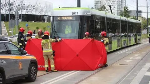 Potrącenie rowerzystki przez tramwaj w Olsztynie