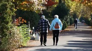 Przybywa stulatków w Polsce. Dominują dwa województwa