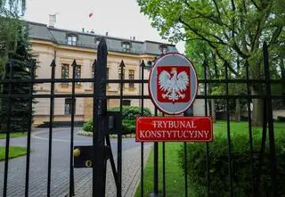 Mentzen punktuje Nawrockiego: czemu pan obiecuje w tych wyborach, że zrobi coś, co zrobi TK?