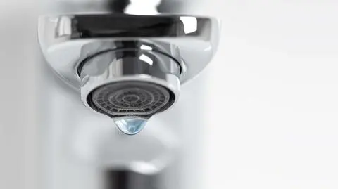 kran woda shutterstock_2449139939