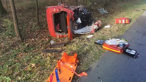 Po czołowym zderzeniu z ciężarówką kierowcy nie dało się uratować