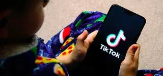 Biorą się za TikToka. Statystyki są alarmujące 