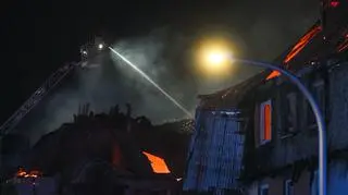 Ogromny pożar w Ząbkach. Oglądaj w TVN24 i TVN24+