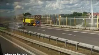 Deszczno. Policjanci ustalili personalia kierowcy, który poruszał się pod prąd drogą S3