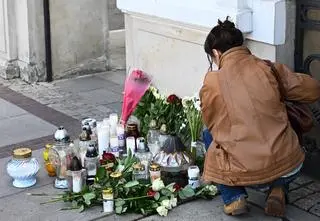 Policja zabezpieczyła nagrania z monitoringu i telefonów 
