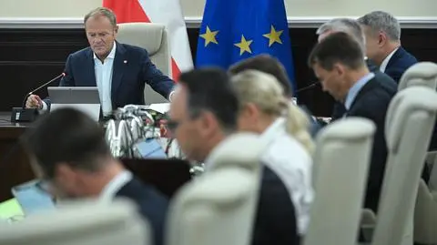 Donald Tusk, ministrowie, posiedzenie rządu