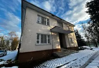 Rok po wyjeździe Rosjan weszliśmy do zamkniętego konsulatu. "Wyglądał jak escape room"