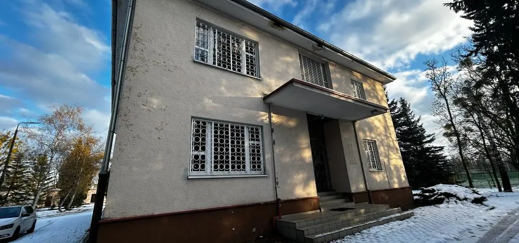 Rok po wyjeździe Rosjan weszliśmy do zamkniętego konsulatu. "Wyglądał jak escape room"