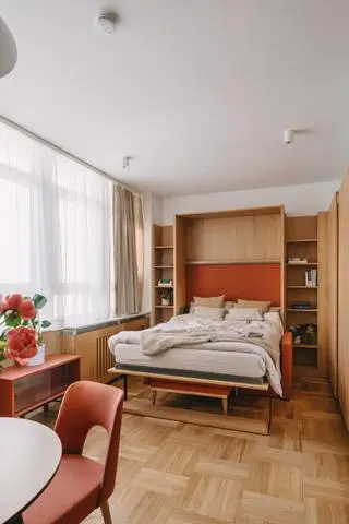 W mniejszych mieszkaniach zaprojektowano łóżka składane