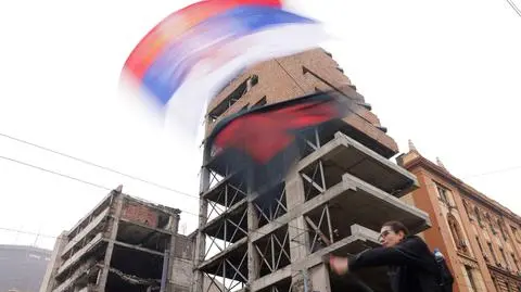 Belgrad. Protest pod dawną siedzibą Sztabu Generalnego (11.11.2025)