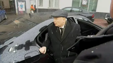 Jarosław Kaczyński stawił się w prokuraturze. Ma zeznawać jako świadek