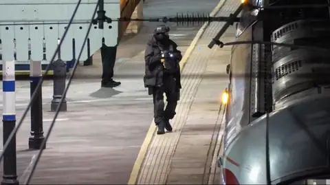 Pasażerowie pociągu jadącego do Londynu zostali zaatakowani nożem