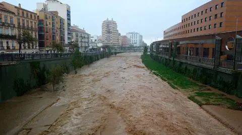Ulice podtopione, ale polskie tenisistki bezpieczne w Maladze. "Mamy tu mniej deszczu"
