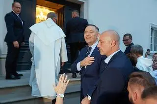 Prezydent elekt Karol Nawrocki podczas wizyty na Jasnej Górze w Częstochowie