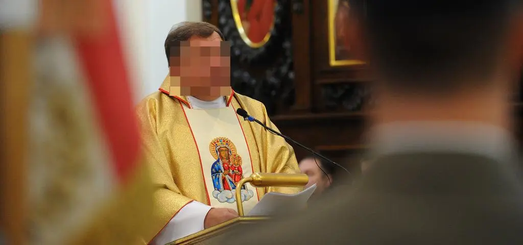 Kim jest ksiądz, który sprzedał działkę Morawieckim?