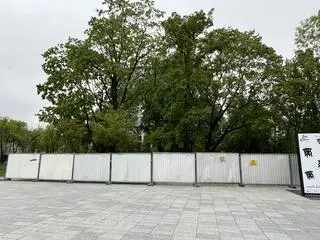 W projekcie jest mowa o tym, że ściana ma mieć 10 metrów długości i do 4,1 metrów wysokości (zdjęcie z 20 maja 2023 roku)