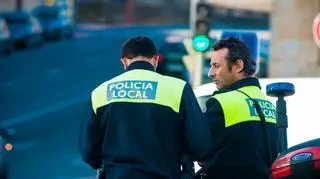 Hiszpańska policja. Zdjęcie ilustracyjne 