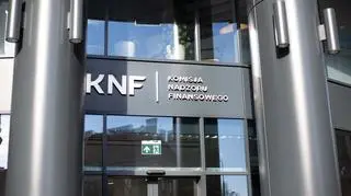 Podejrzane kursy trzech spółek. KNF składa zawiadomienia