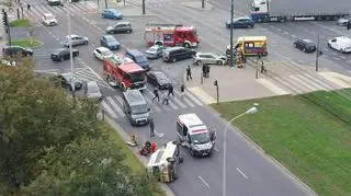 Zderzenie karetki z samochodem osobowym w Łodzi