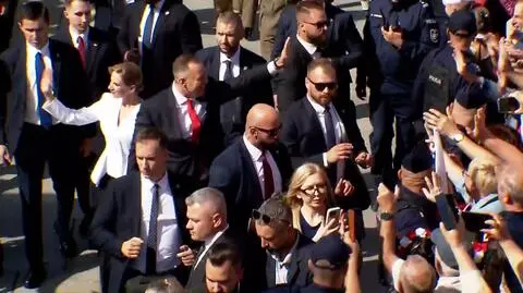 nawrocki idzie do pałacu 