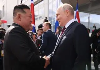 Przywódcy Korei Północnej i Rosji, Kim Dzong Un i Władimir Putin w 2024 roku