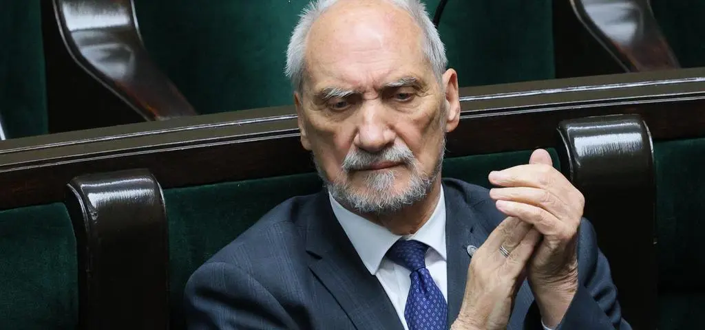 Proceder trwał 15 lat. "To koniec Antoniego Macierewicz" 