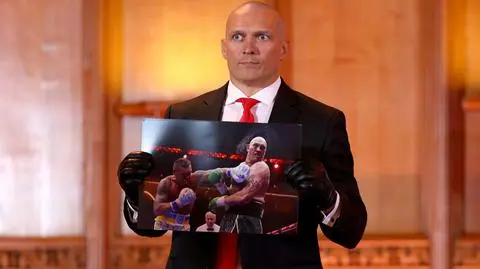 Usyk jako słynny agent. Zaskoczenie na konferencji