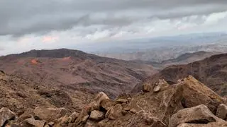 Okolice Dżabal al-Lauz słyną ze stosunkowo chłodnego jak na Arabię Saudyjską klimatu