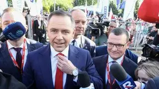 "Kompromitacja". Szef sztabu "najpierw był purpurowy, potem zielony"