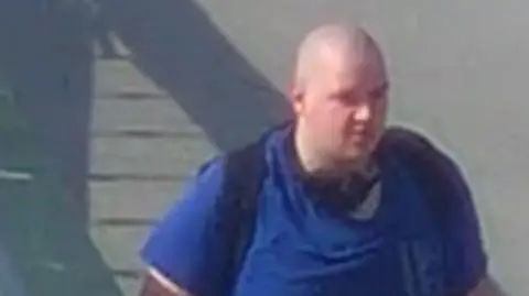 Policja publikuje wizerunek mężczyzny
