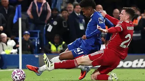 Piękny gol, decydujący cios w końcówce. Liverpool pokonany w Londynie