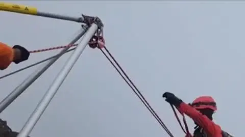 Indonesian rescuers work