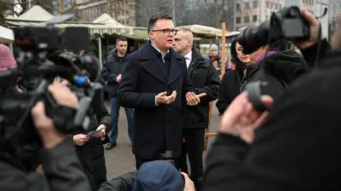 Tusk zapowiada uszczuplenie rządu. Hołownia "czuje się pominięty"