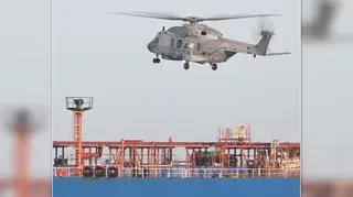 Francuzi wylądowali na tankowcu. "Nie będziemy tolerować"