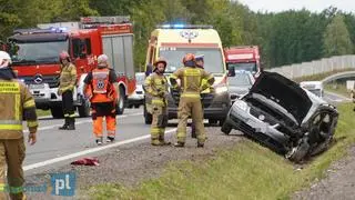 Bus zderzył się z autem osobowym 