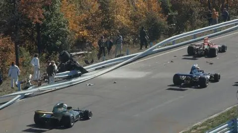 Awaria zawieszenia, uderzył w barierę. Poniósł śmierć na miejscu