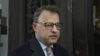 Romanowski "zachęca" Ziobrę. W sprawie azylu na Węgrzech