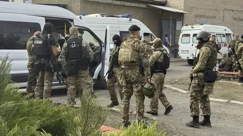 Siły specjalne przypuściły szturm i "zneutralizowały" napastników    