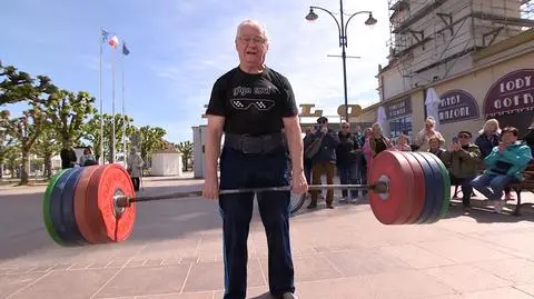 Pokonał Pudzianowskiego, podniósł małego fiata. Tak bawi się 75-latek 