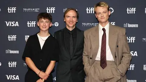 Jan Komasa ze swoimi aktorami podczas premiery "Dobrego chłopca" w Toronto