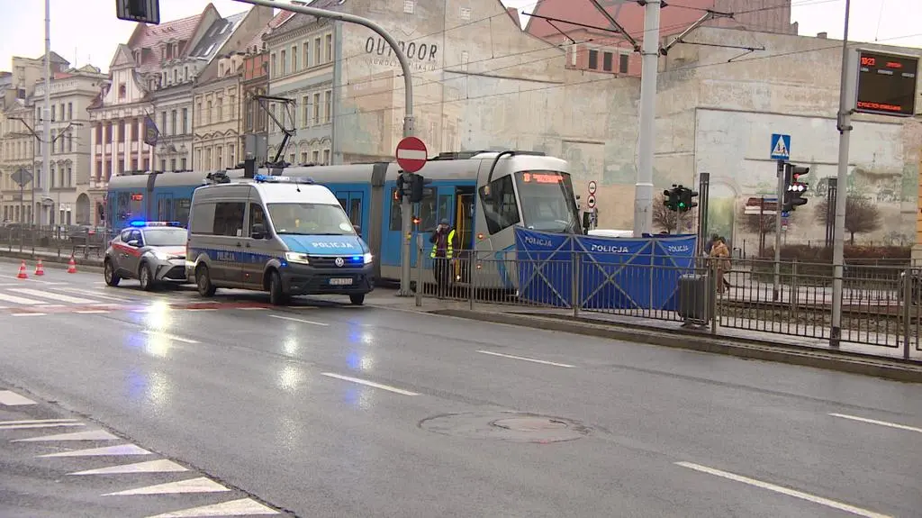 Tramwaj potrącił kobietę