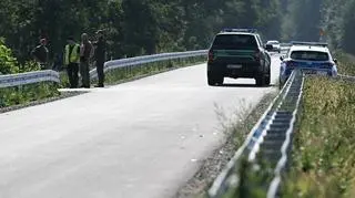 Służby w okolicy miejsca, gdzie spadł dron