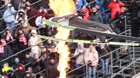 Kacper Tomasiak w locie, Zakopane, kwiecień 2025