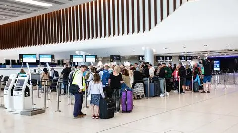 shutterstock_2366570131